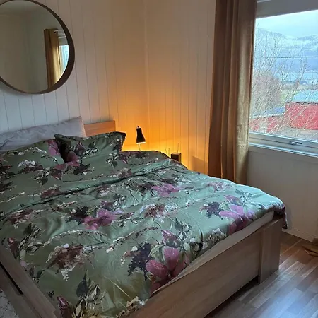 Hus Med Havutsikt I Vakre Vesteralen - Naboen Til Lofoten Appartement *
